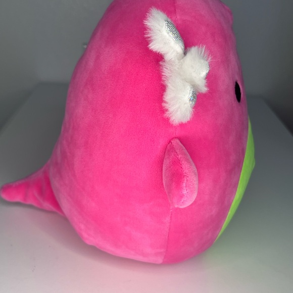 Squishmallows Archie the Axolotl Black Light Editon 8" Stuffed Plush - Picture 2 of 6